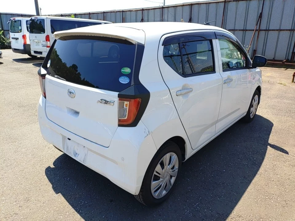 Daihatsu Mira e:S LA350S 2019